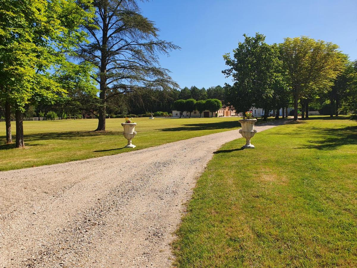 Вилла Domaine Du Rothay Lassay-sur-Croisne Экстерьер фото